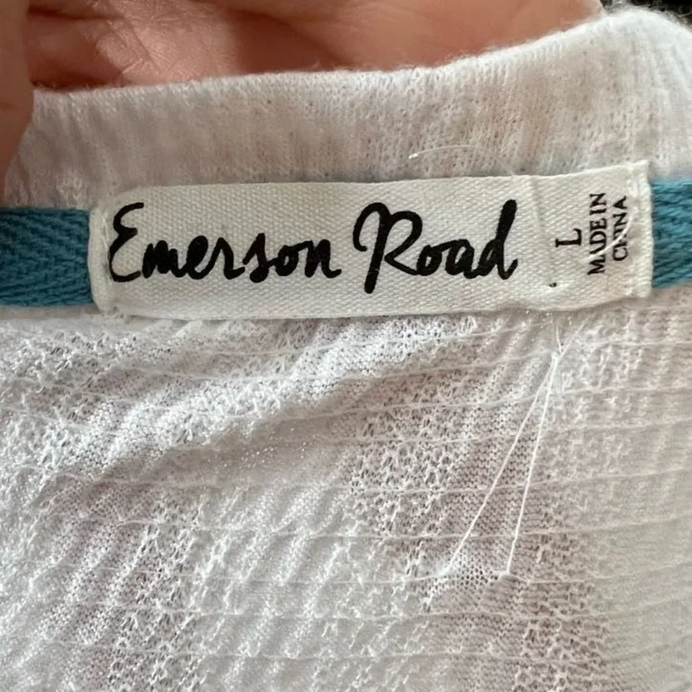 Emerson Road White Star Print Short Sleeve Shirt Women's Size Large L - Picture 5 of 7